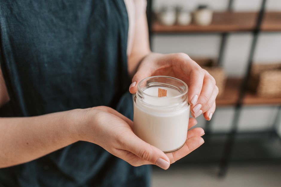 Fabriquer une bougie parfumée : pas à pas pour débuter